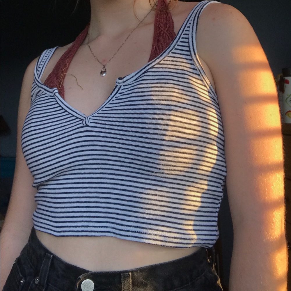 Brandy Melville crop top